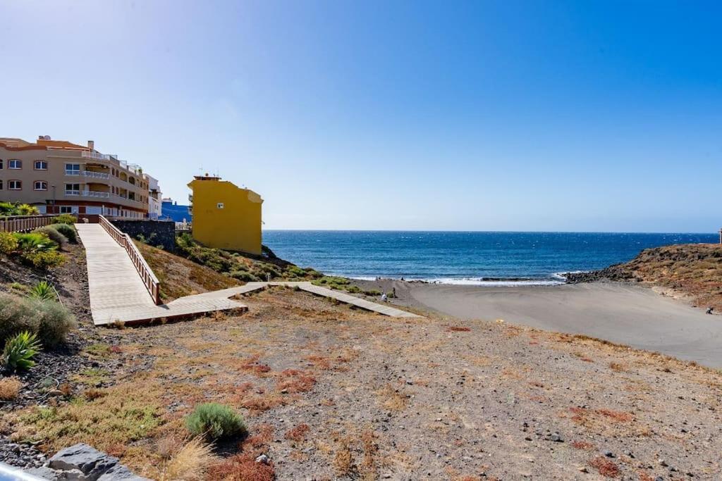 Los Abrigos Exterior photo